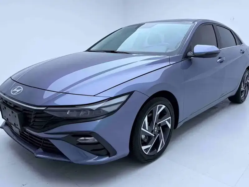 Hyundai Elantra, 2023
