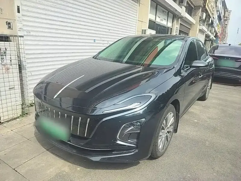 Hongqi E-QM5, 2024