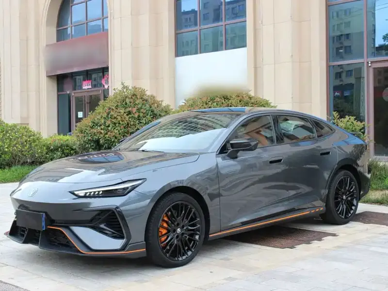 Changan UNI-V, 2025