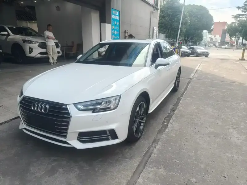 Audi A4L, 2019