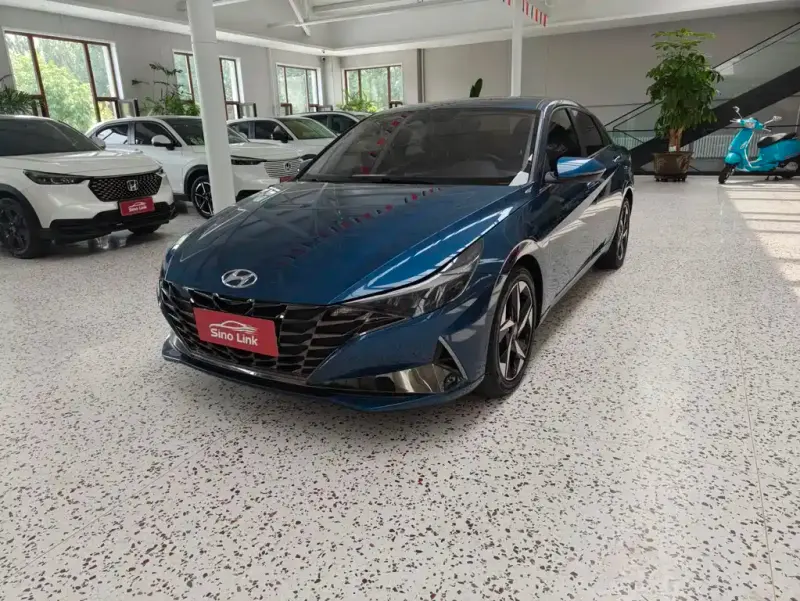 Hyundai Elantra, 2023