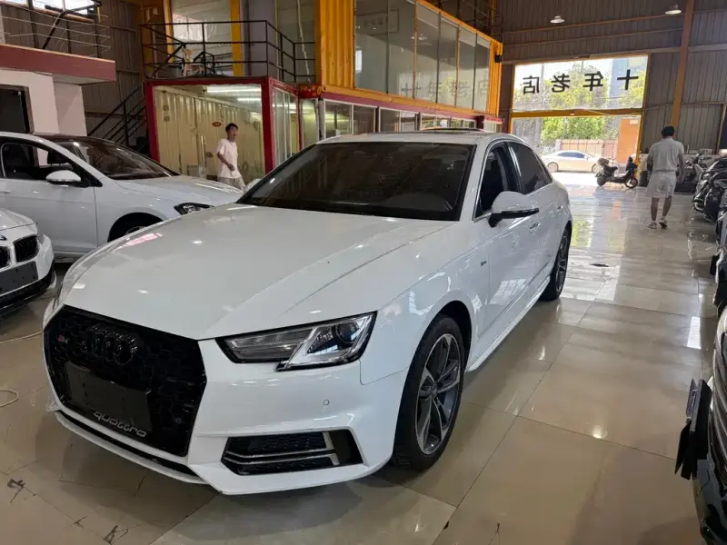 Audi A4L, 2020
