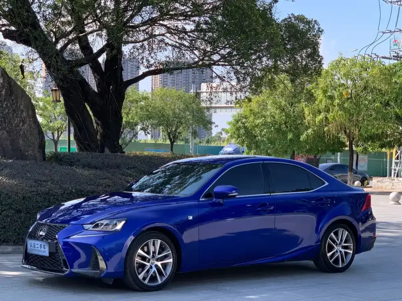 Lexus IS, 2019