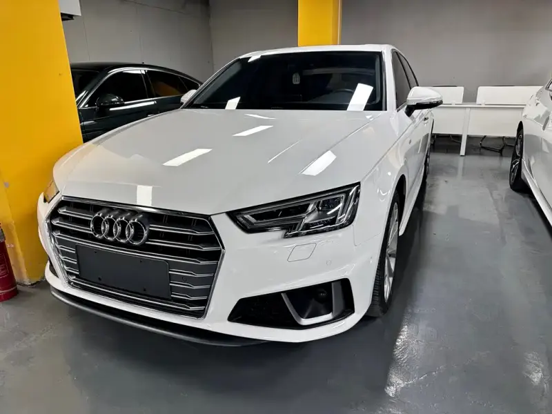 Audi A4L, 2019