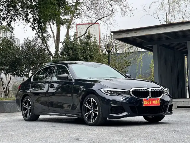 BMW 3 Series, 2022