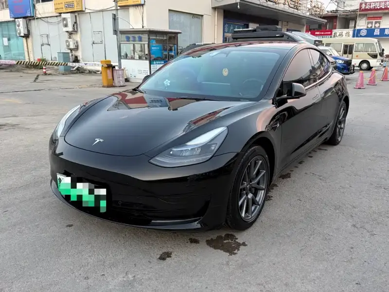 Tesla Model 3, 2022