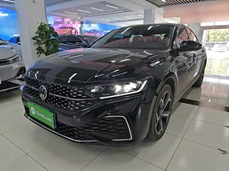 Volkswagen Passat, 2024