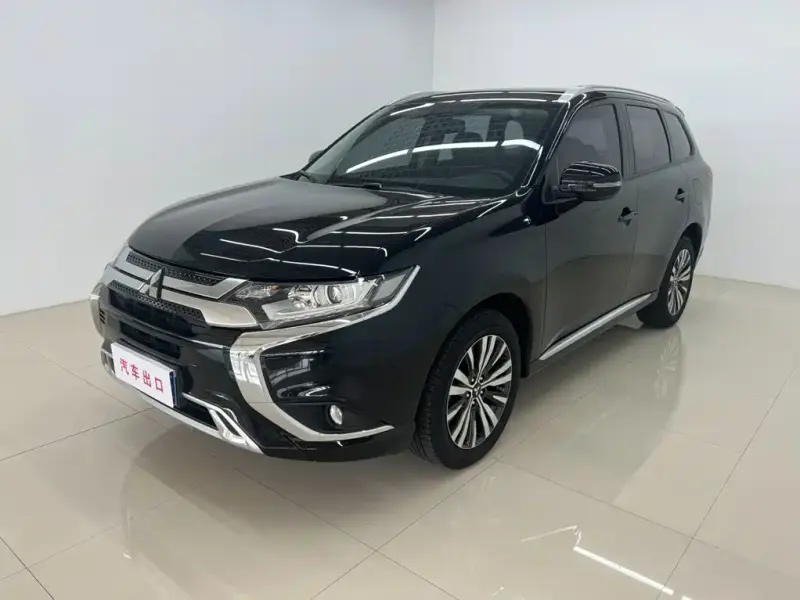 Mitsubishi Outlander, 2022