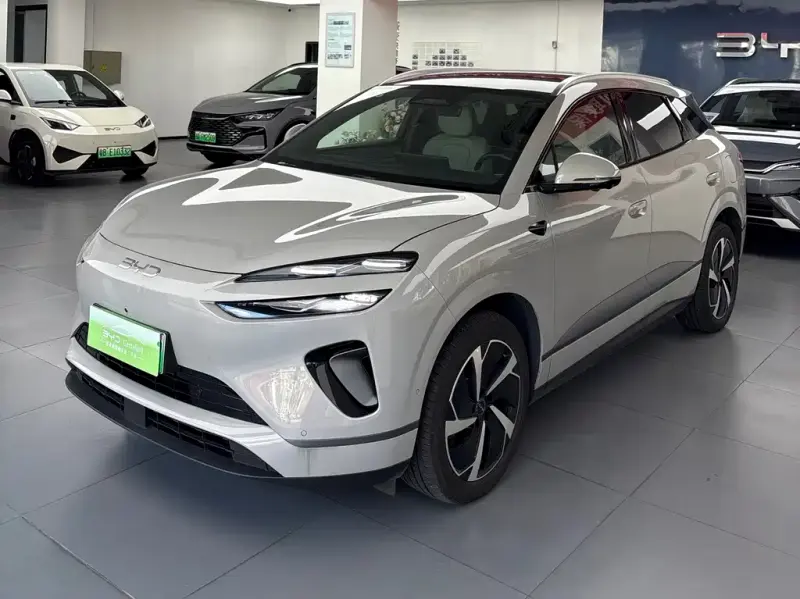 BYD 06, 2025