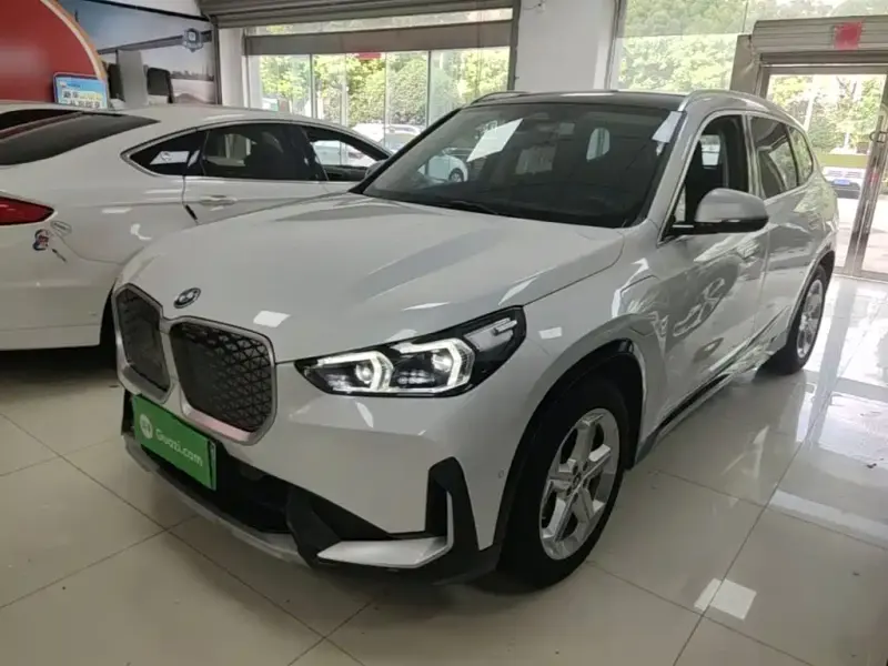 BMW iX1, 2024