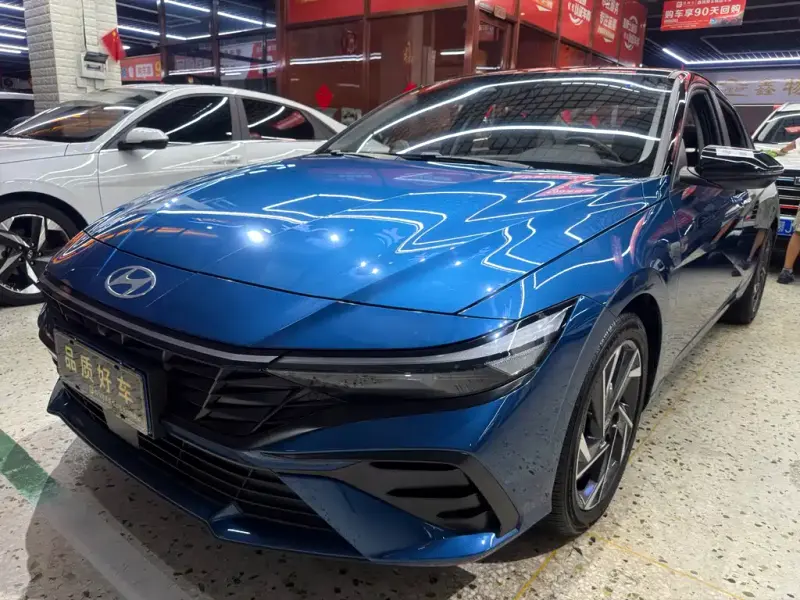 Hyundai Elantra, 2023