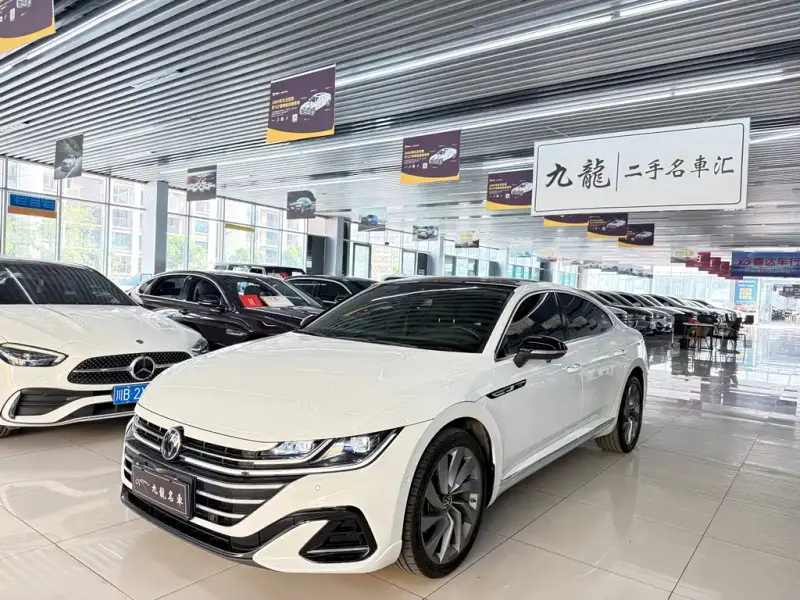 Volkswagen CC, 2025