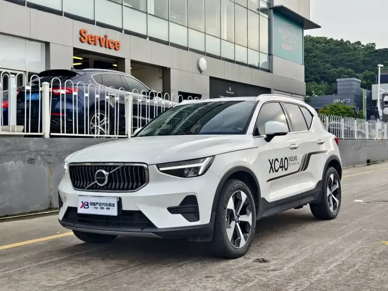 Volvo XC40, 2024