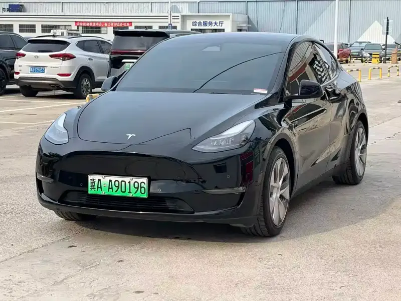 Tesla Model Y, 2021
