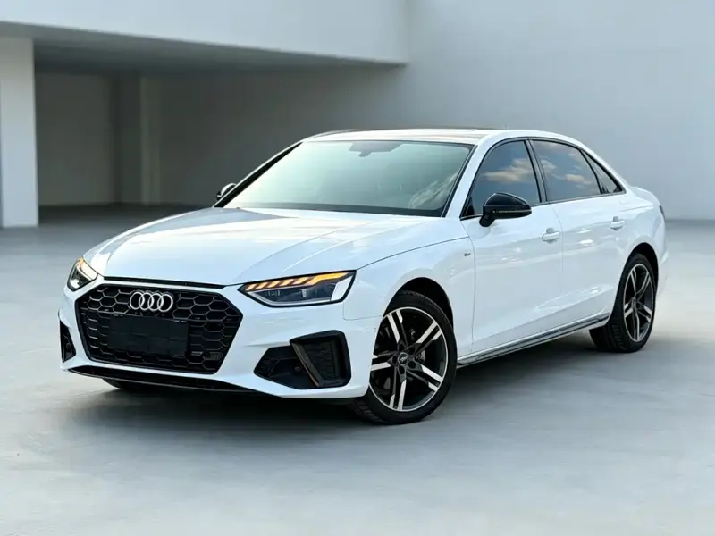 Audi A4L, 2022