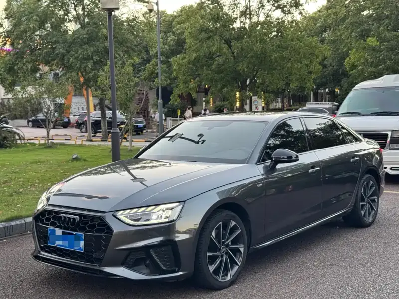 Audi A4L, 2023