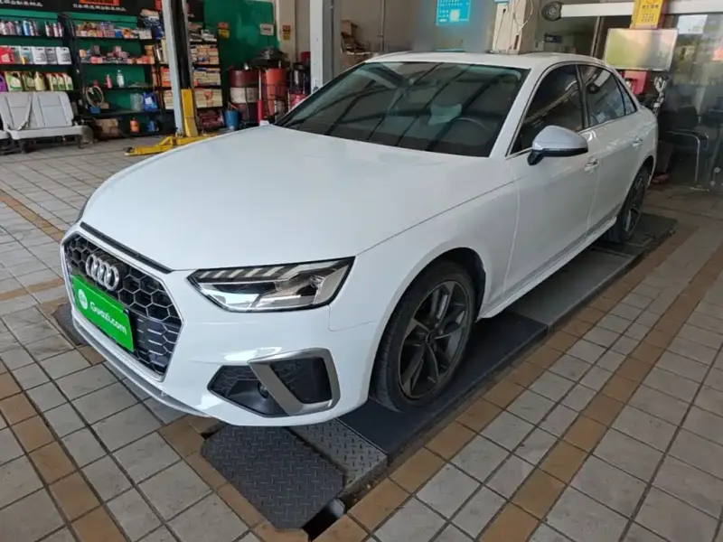 Audi A4L, 2022