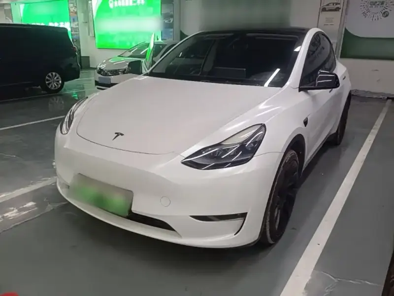 Tesla Model Y, 2021
