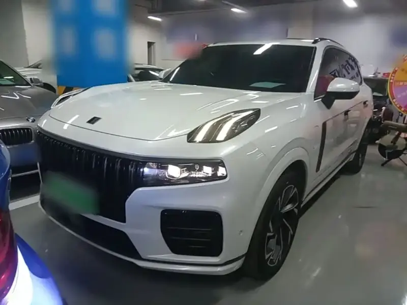 Lynk & Co 09 EM-P, 2022