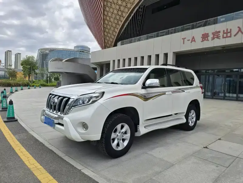 Toyota Prado (Import), 2012