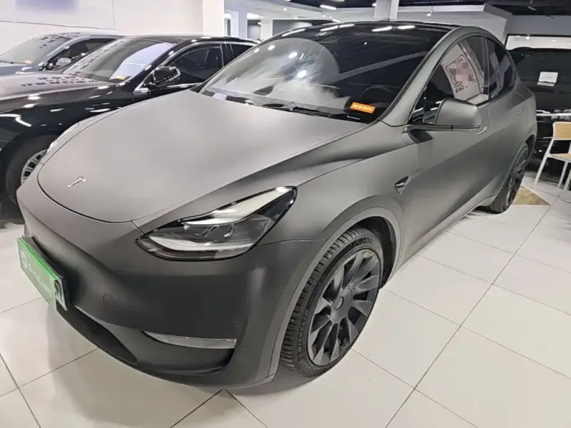Tesla Model Y, 2021
