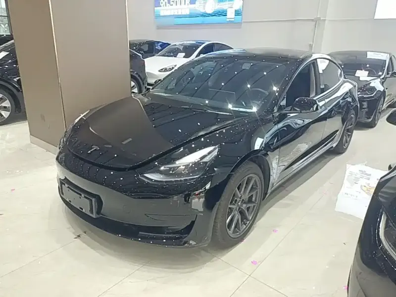 Tesla Model 3, 2023