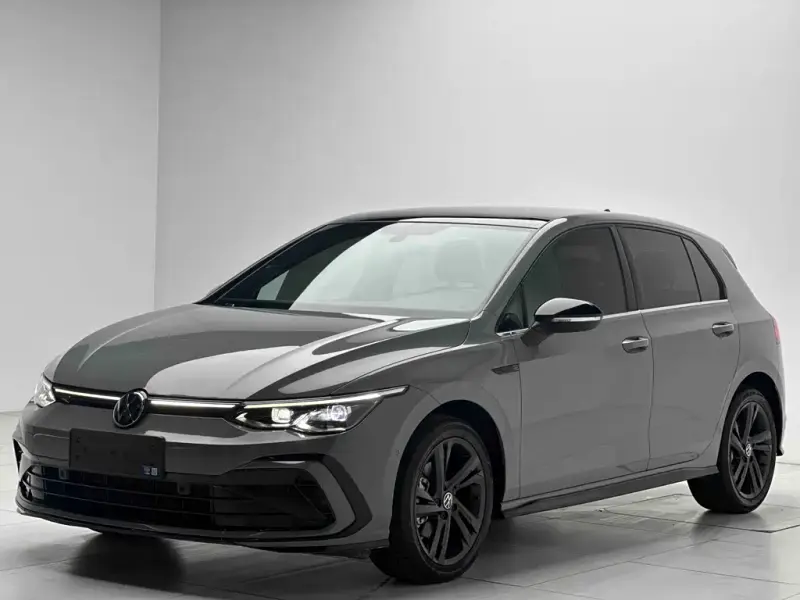 Volkswagen Golf, 2023