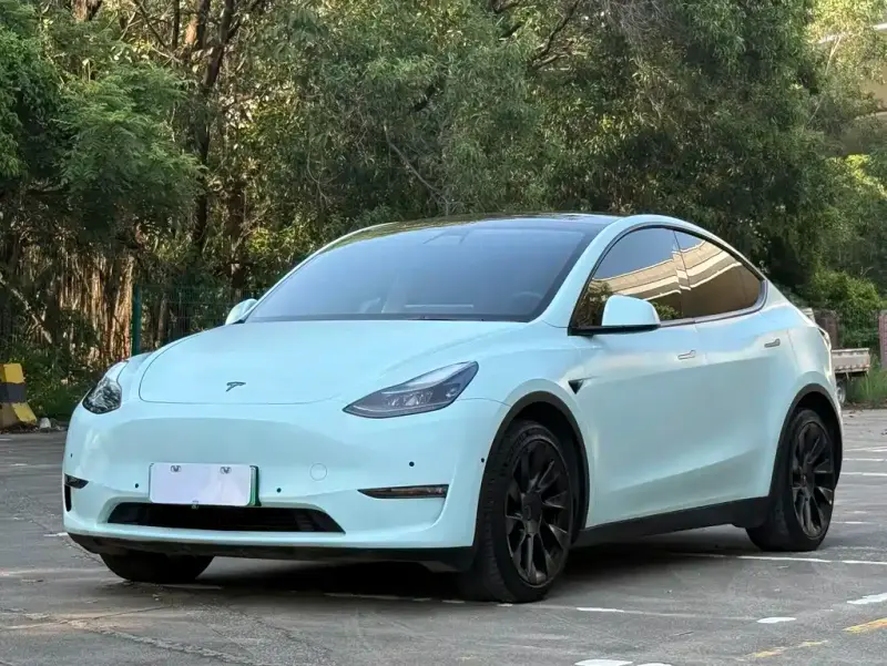 Tesla Model Y, 2021