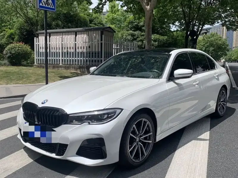 BMW 3 Series, 2021