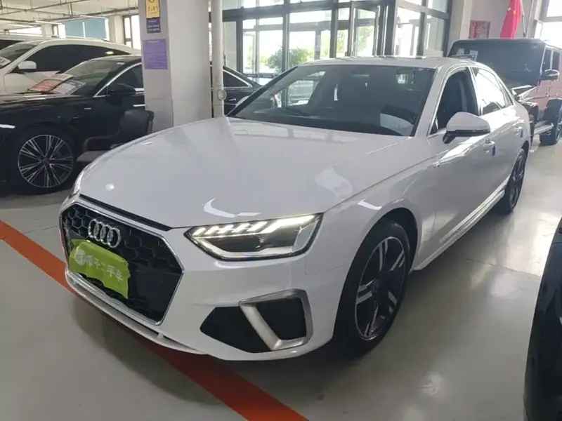 Audi A4L, 2022