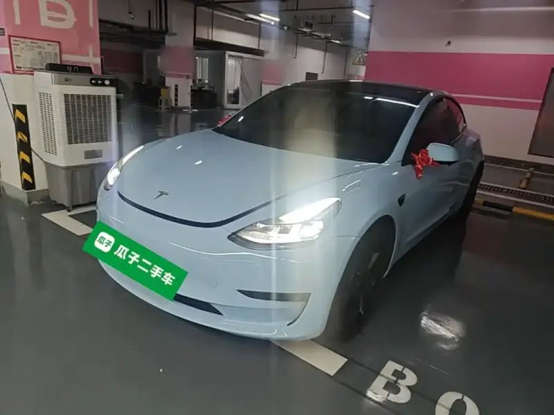 Tesla Model 3, 2022