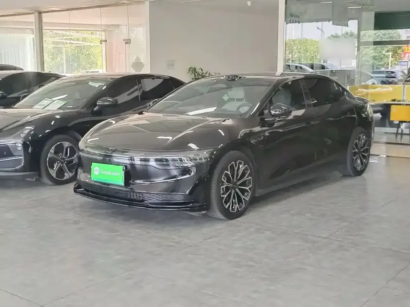Zeekr 007, 2024