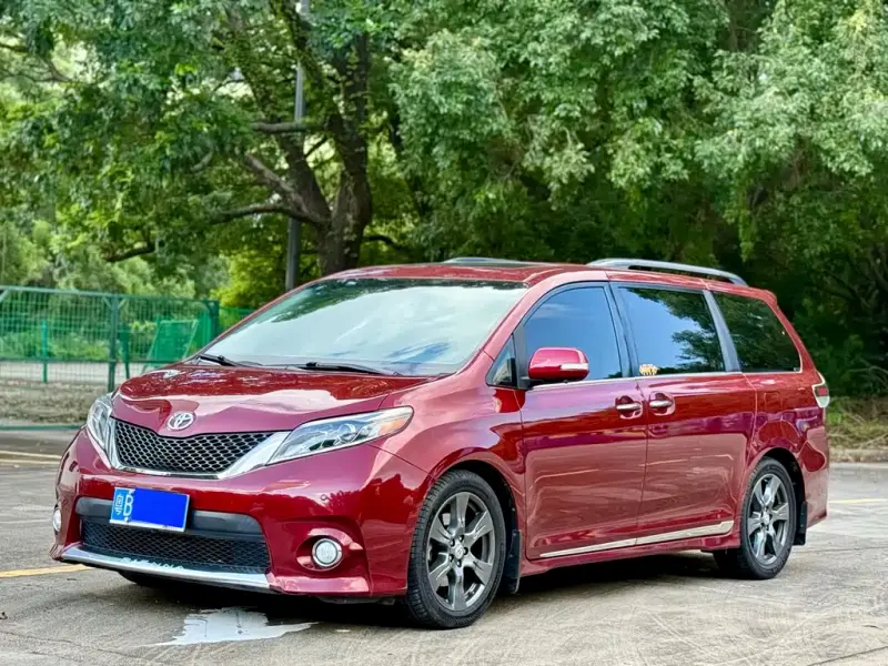 Toyota Sienna, 2017
