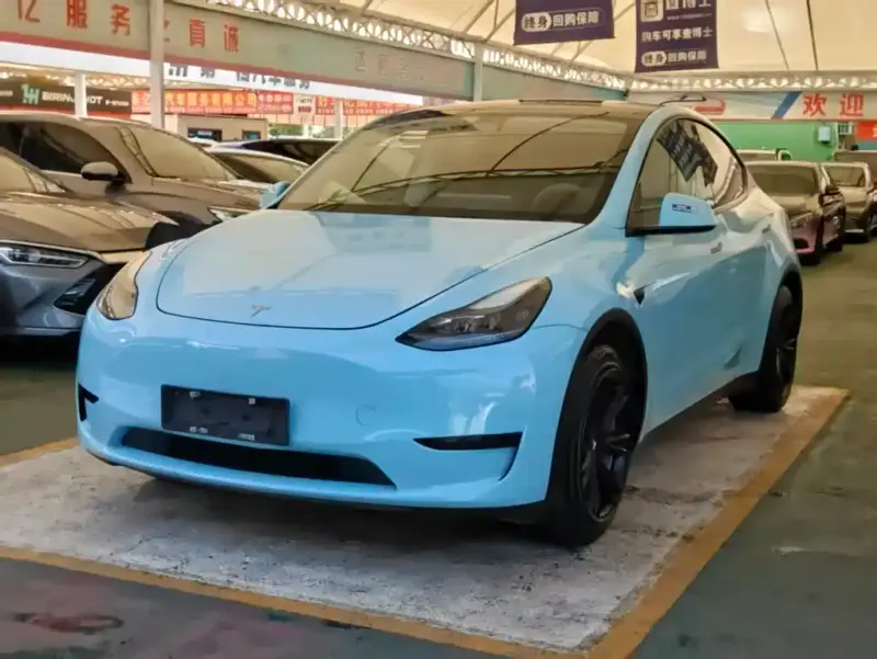 Tesla Model Y, 2023