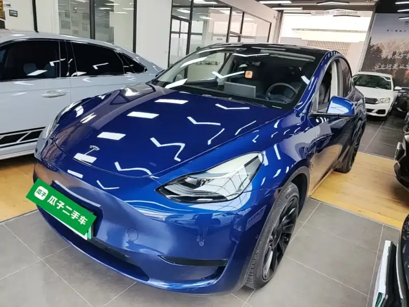Tesla Model Y, 2023