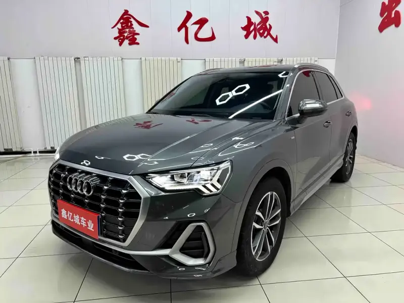 Audi Q3, 2022