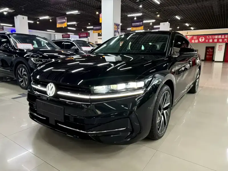 Volkswagen Magotan, 2025