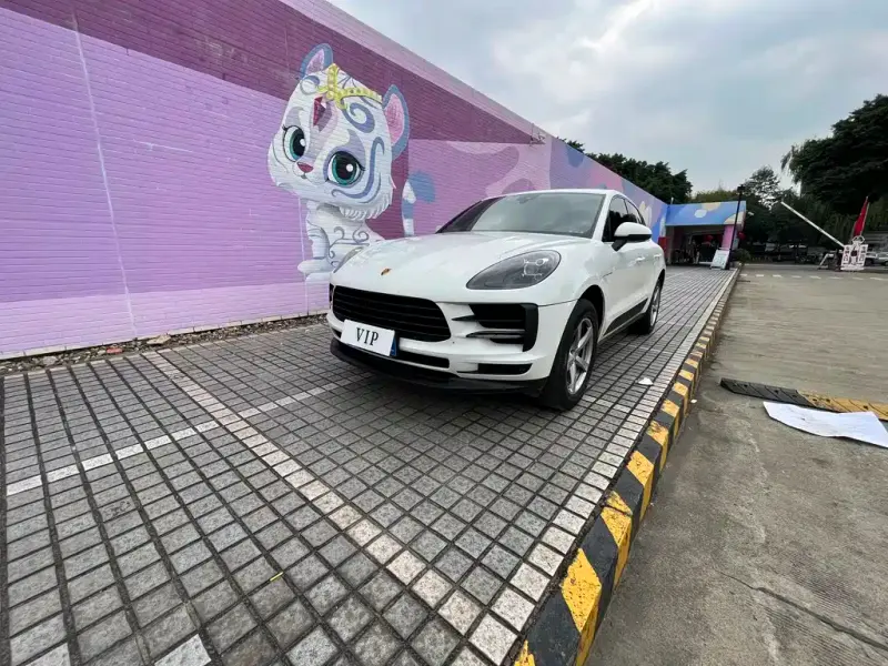 Porsche Macan, 2020