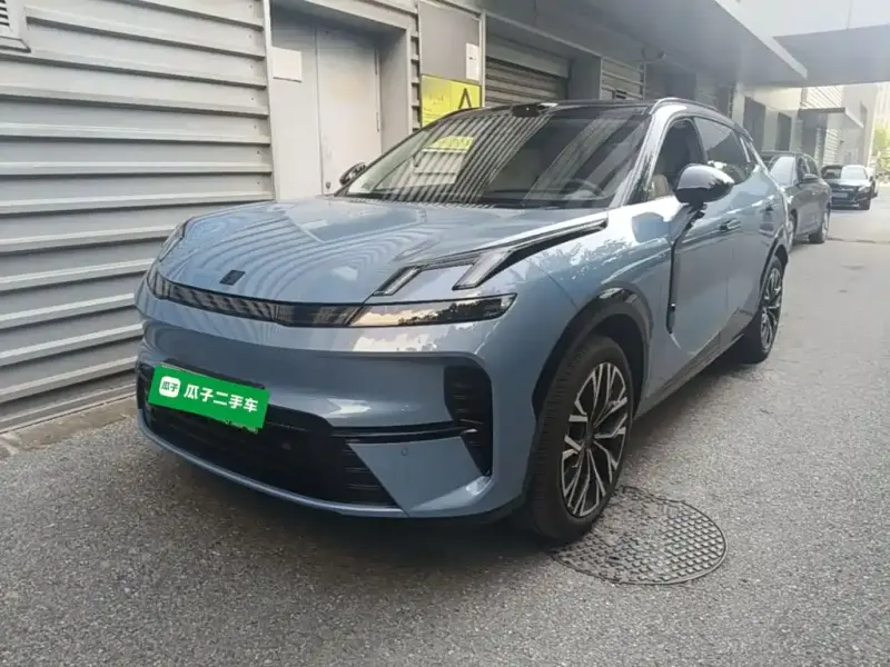 Lynk & Co 08 EM-P, 2025
