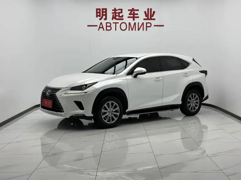 Lexus NX, 2021