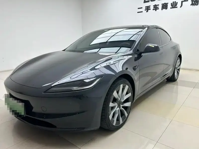 Tesla Model 3, 2024