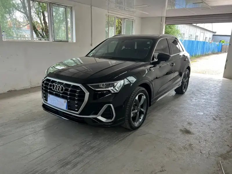 Audi Q3, 2022