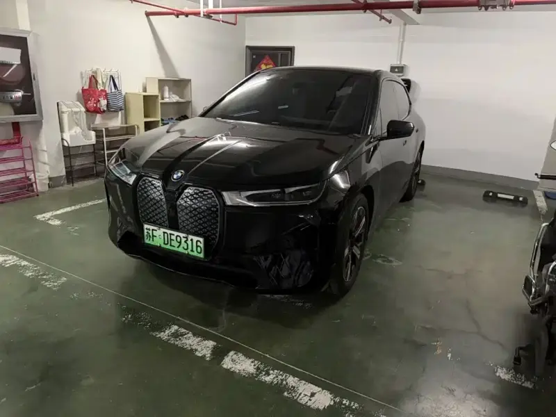 BMW iX, 2023