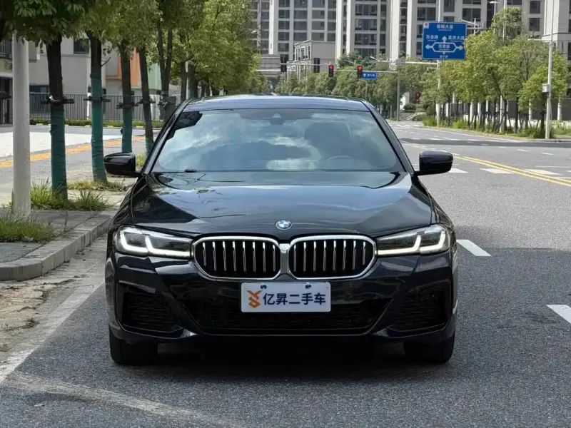 BMW 5 Series, 2023