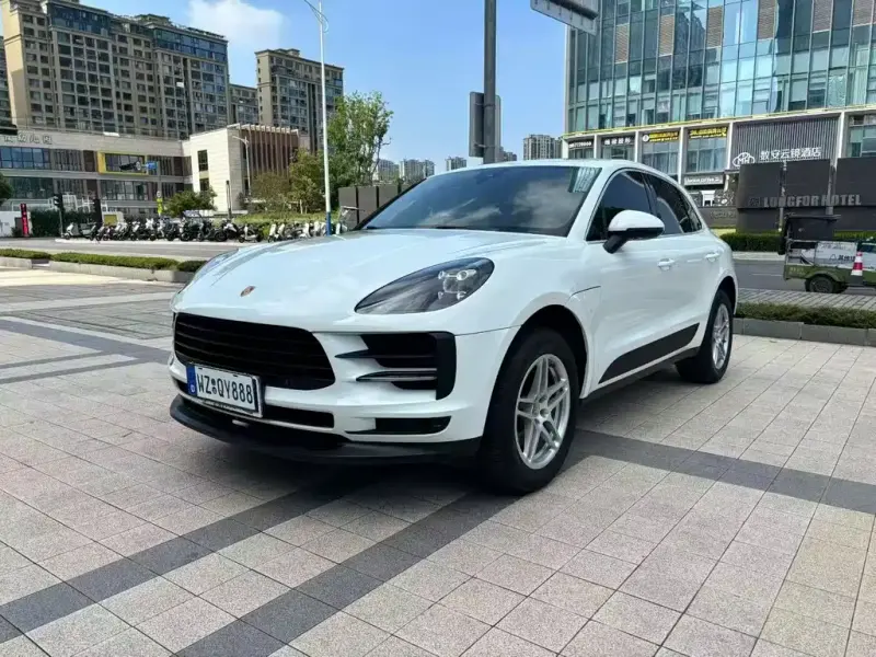 Porsche Macan, 2021