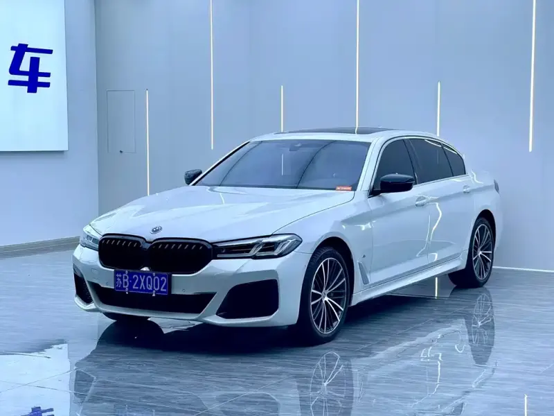 BMW 5 Series, 2023