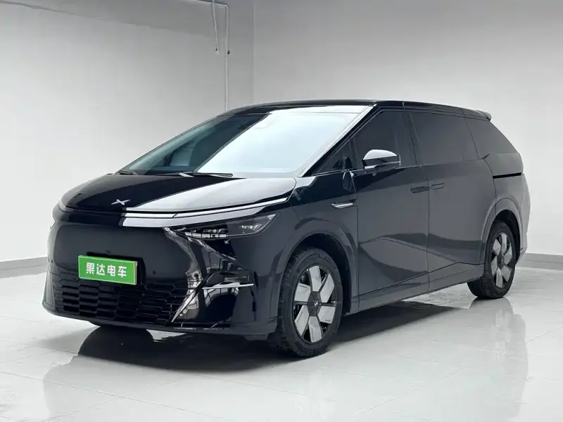 XPeng X9, 2024