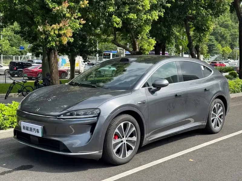 Luxeed Zhijie R7, 2025