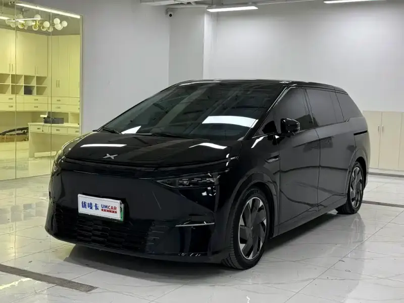XPeng X9, 2024