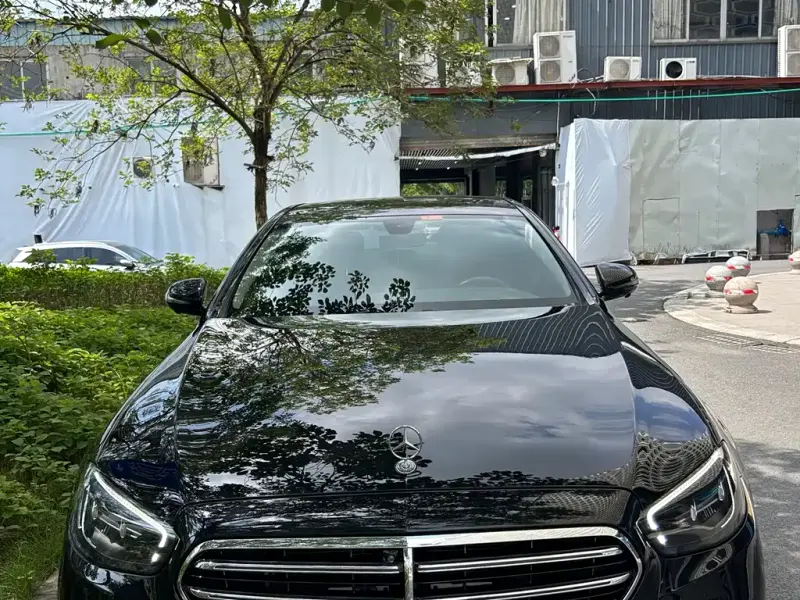 Mercedes-Benz E-Class, 2022